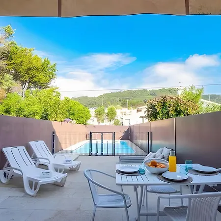 Apartamento T3 Com Piscina E Vista Mar *