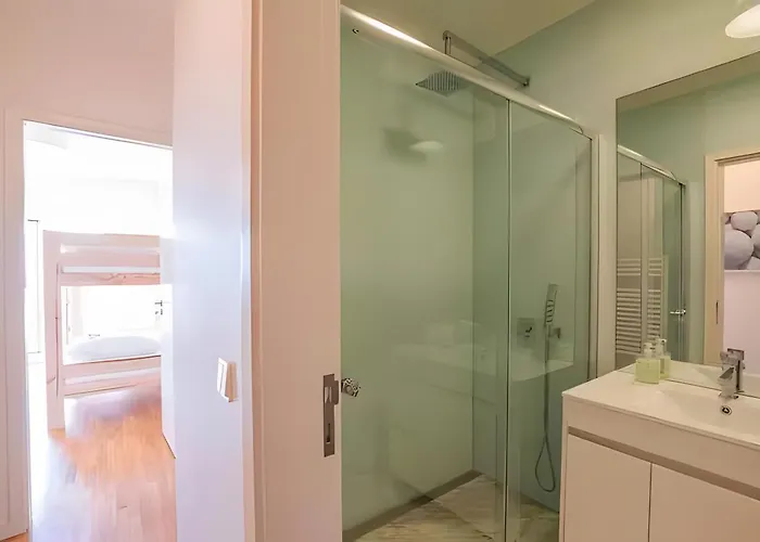 T3 Com Piscina E Vista Mar Daire *